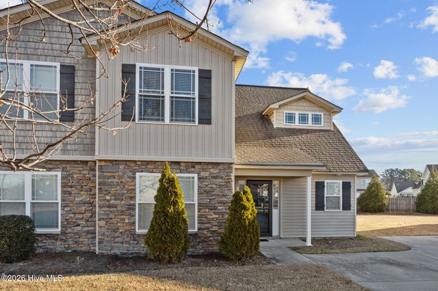 2204 Sweet Bay Drive B, Greenville, NC 27834