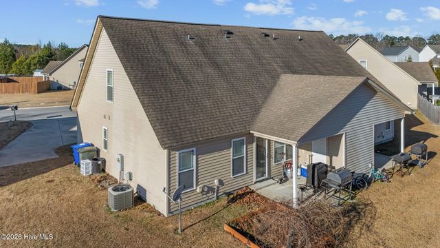 2204 Sweet Bay Drive B, Greenville, NC 27834