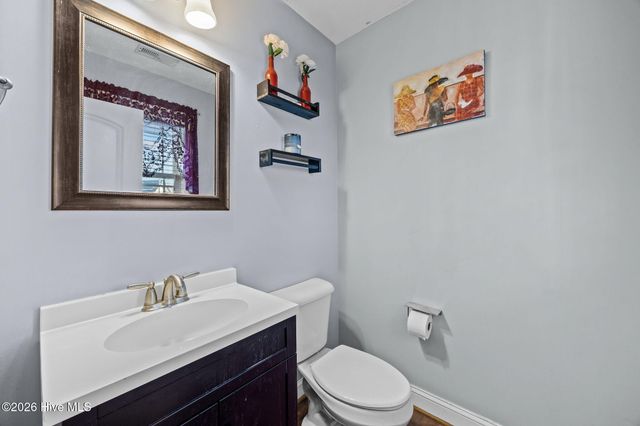 2204 Sweet Bay Drive B, Greenville, NC 27834