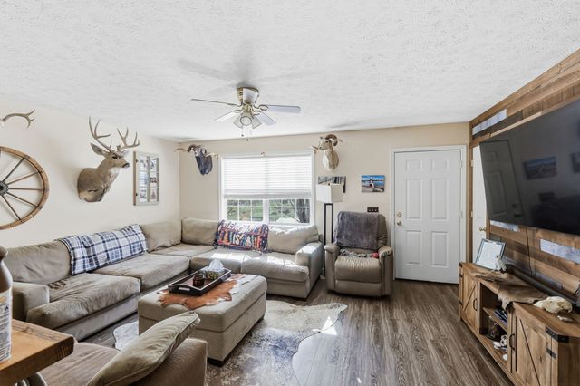 600 E Main St, Dowelltown, TN 37059