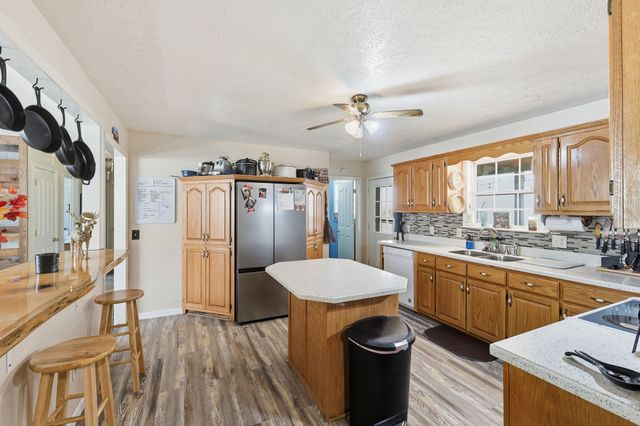 600 E Main St, Dowelltown, TN 37059