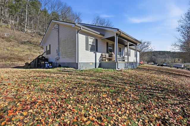 600 E Main St, Dowelltown, TN 37059
