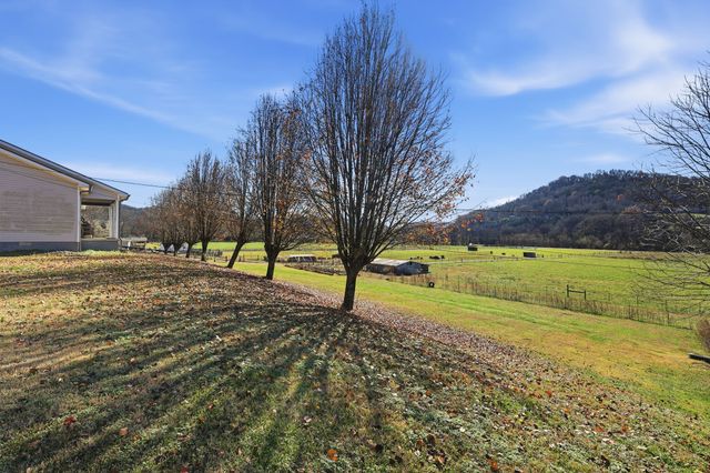 600 E Main St, Dowelltown, TN 37059