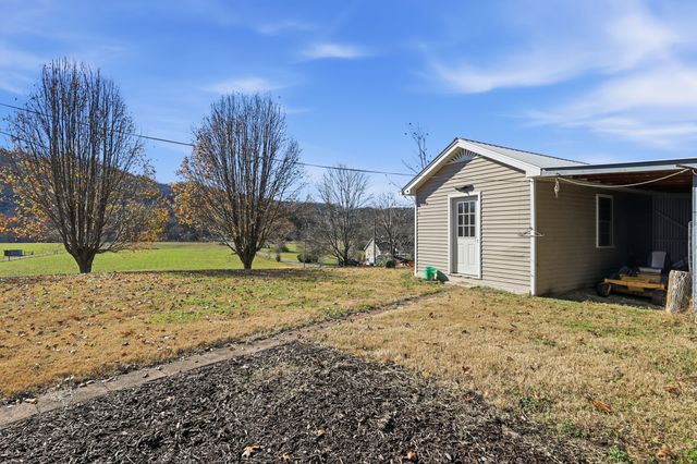 600 E Main St, Dowelltown, TN 37059