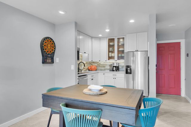 109 Avenue D Apt 302, Marathon, FL 33050