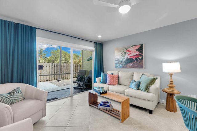 109 Avenue D Apt 302, Marathon, FL 33050