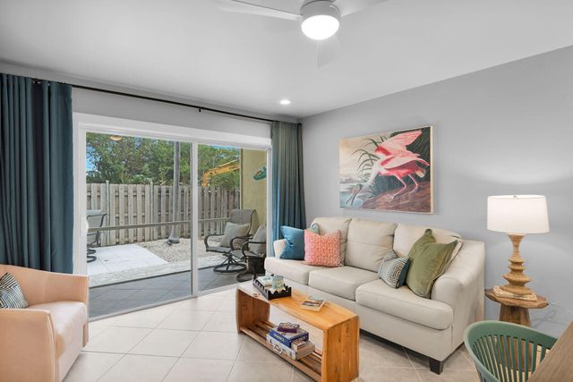 109 Avenue D Apt 302, Marathon, FL 33050