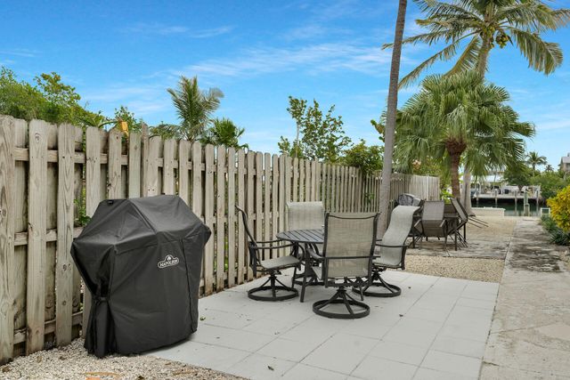 109 Avenue D Apt 302, Marathon, FL 33050