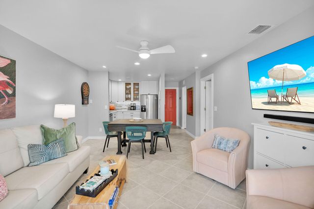 109 Avenue D Apt 302, Marathon, FL 33050