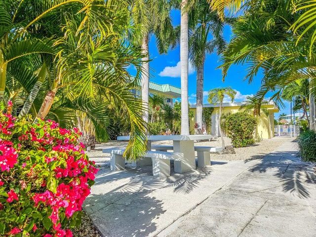 109 Avenue D Apt 302, Marathon, FL 33050