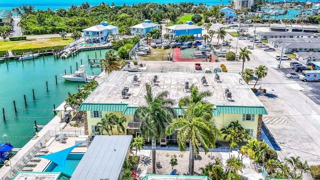 109 Avenue D Apt 302, Marathon, FL 33050