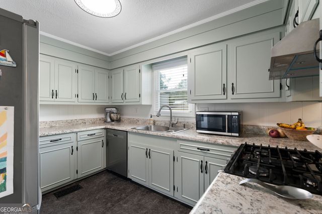 305 Greenview Court, Cedartown, GA 30125