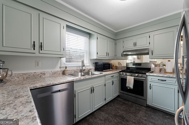 305 Greenview Court, Cedartown, GA 30125