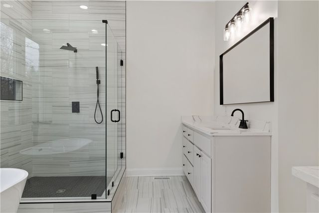 124 S Shore Drive, Fair Play, SC 29643