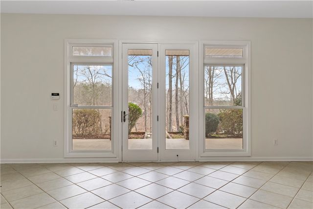 124 S Shore Drive, Fair Play, SC 29643