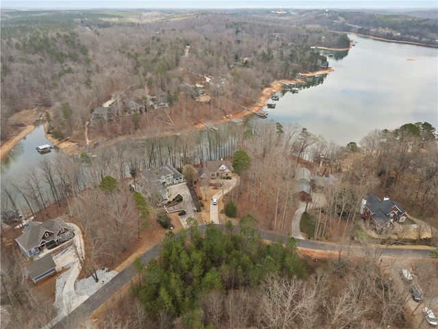 124 S Shore Drive, Fair Play, SC 29643