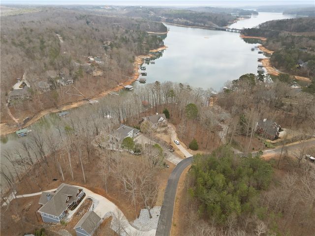 124 S Shore Drive, Fair Play, SC 29643