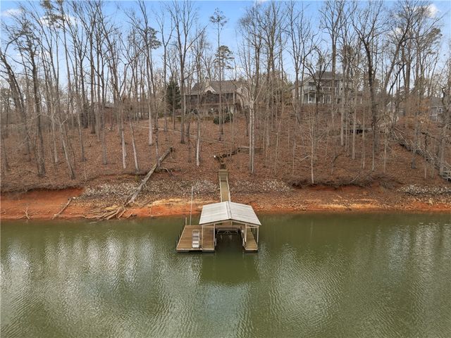 124 S Shore Drive, Fair Play, SC 29643