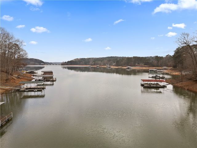 124 S Shore Drive, Fair Play, SC 29643
