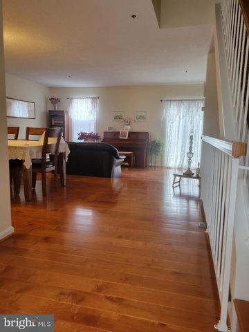 7913 BROOKS PL, Greenbelt, MD 20770