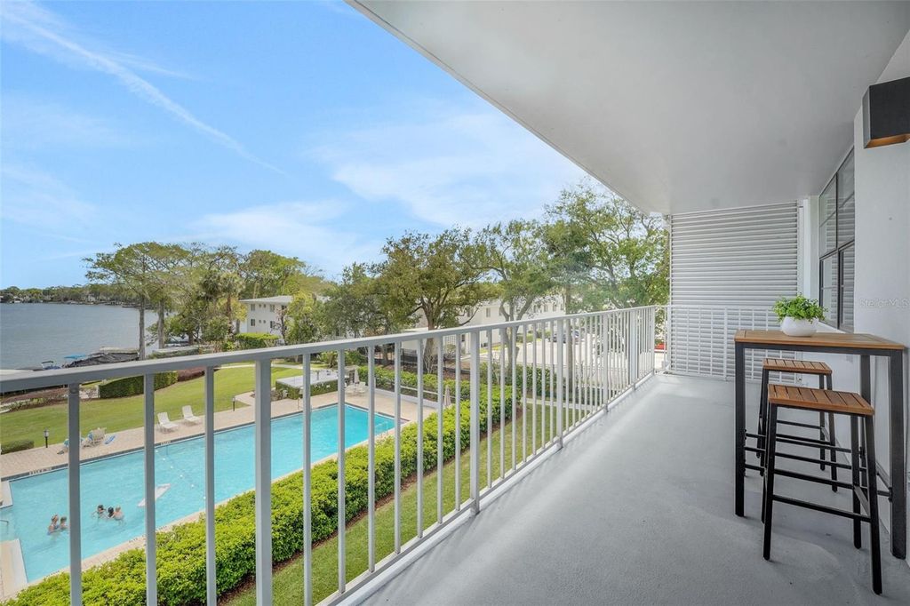 Image 12 of property listing at 1100 S ORLANDO AVENUE 306, Maitland, FL 32751