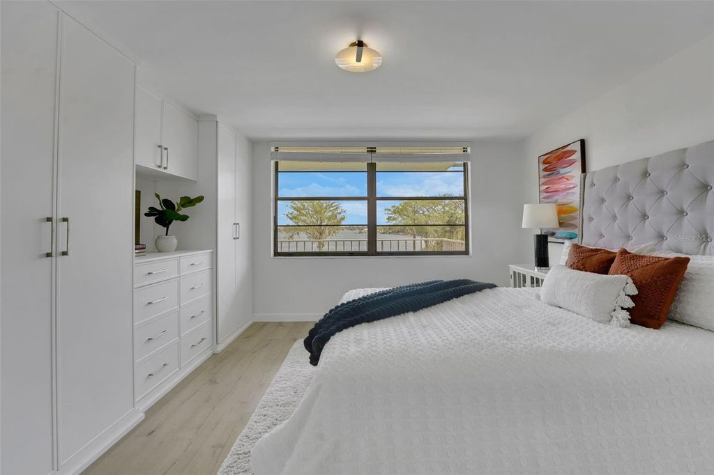 Image 15 of property listing at 1100 S ORLANDO AVENUE 306, Maitland, FL 32751