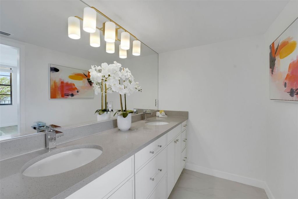 Image 18 of property listing at 1100 S ORLANDO AVENUE 306, Maitland, FL 32751