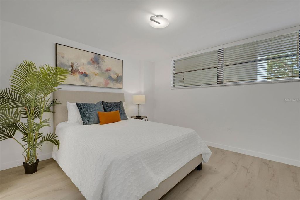 Image 19 of property listing at 1100 S ORLANDO AVENUE 306, Maitland, FL 32751