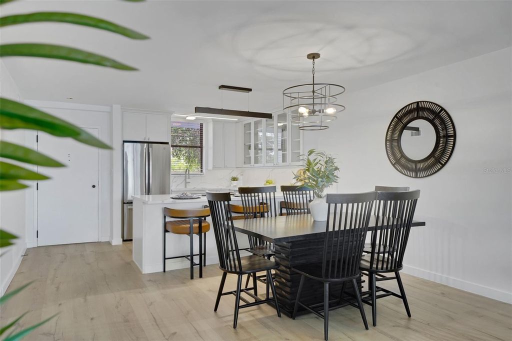 Image 5 of property listing at 1100 S ORLANDO AVENUE 306, Maitland, FL 32751