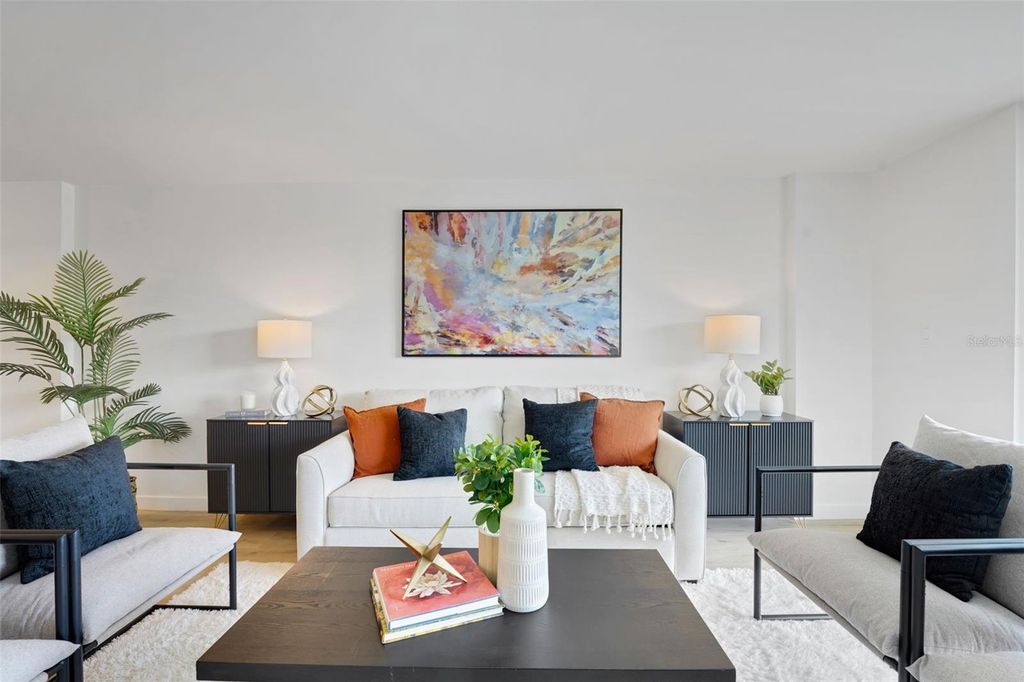 Image 9 of property listing at 1100 S ORLANDO AVENUE 306, Maitland, FL 32751