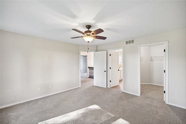 2205 Country Cove Lane, Altoona, IA 50009
