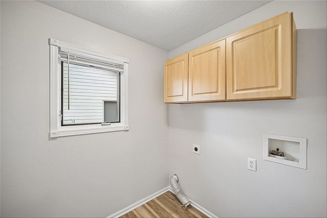 2205 Country Cove Lane, Altoona, IA 50009