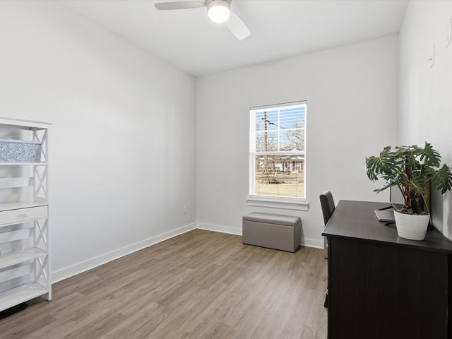 3017 College Street, Greenville, TX 75401