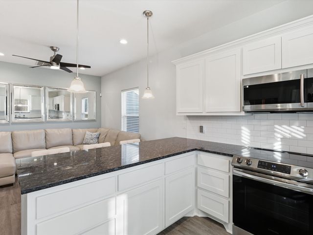 3017 College Street, Greenville, TX 75401