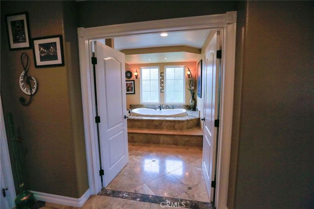 8795 La Roca, Fountain Valley, CA 92708