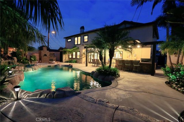 8795 La Roca, Fountain Valley, CA 92708