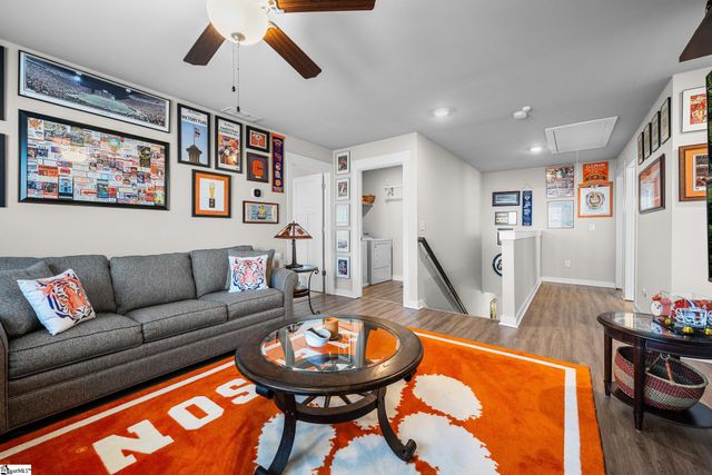 442 Wolfbend Road, Woodruff, SC 29388