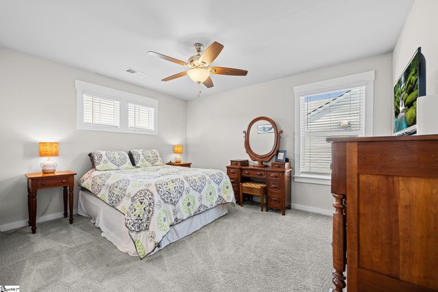 442 Wolfbend Road, Woodruff, SC 29388