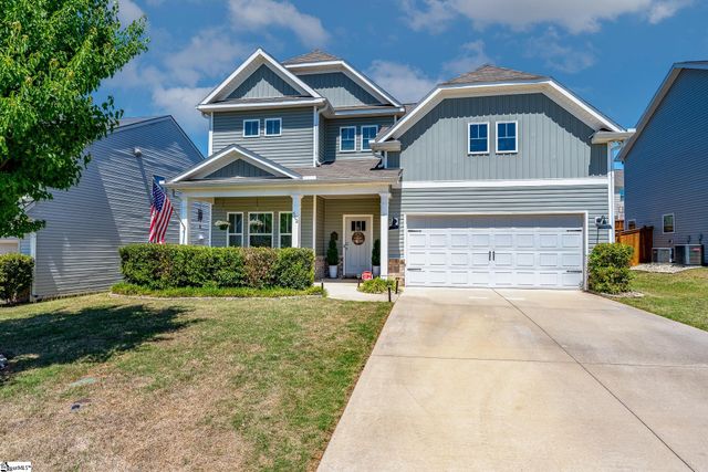 442 Wolfbend Road, Woodruff, SC 29388