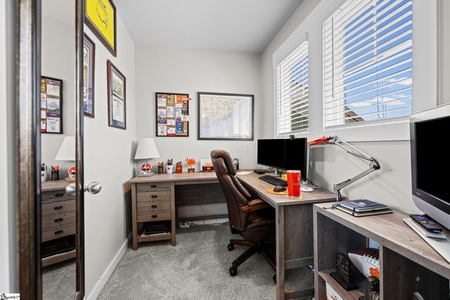 442 Wolfbend Road, Woodruff, SC 29388