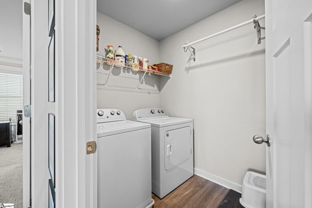 442 Wolfbend Road, Woodruff, SC 29388