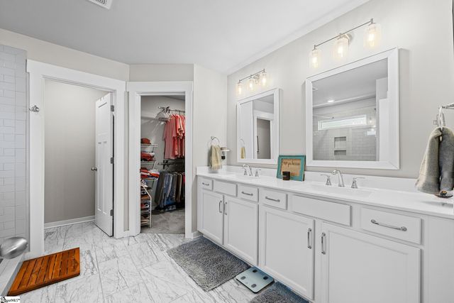 442 Wolfbend Road, Woodruff, SC 29388