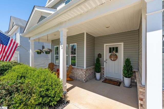 442 Wolfbend Road, Woodruff, SC 29388