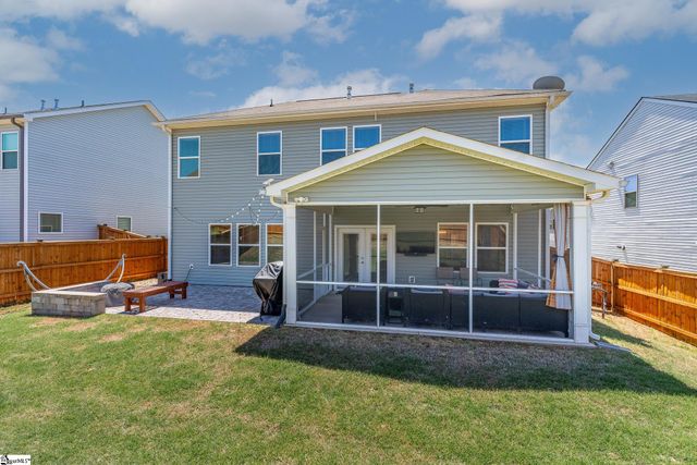 442 Wolfbend Road, Woodruff, SC 29388