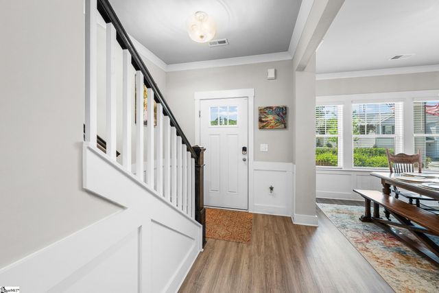 442 Wolfbend Road, Woodruff, SC 29388