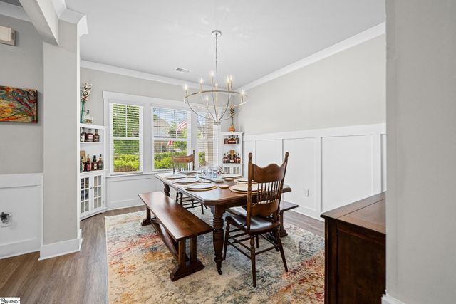 442 Wolfbend Road, Woodruff, SC 29388