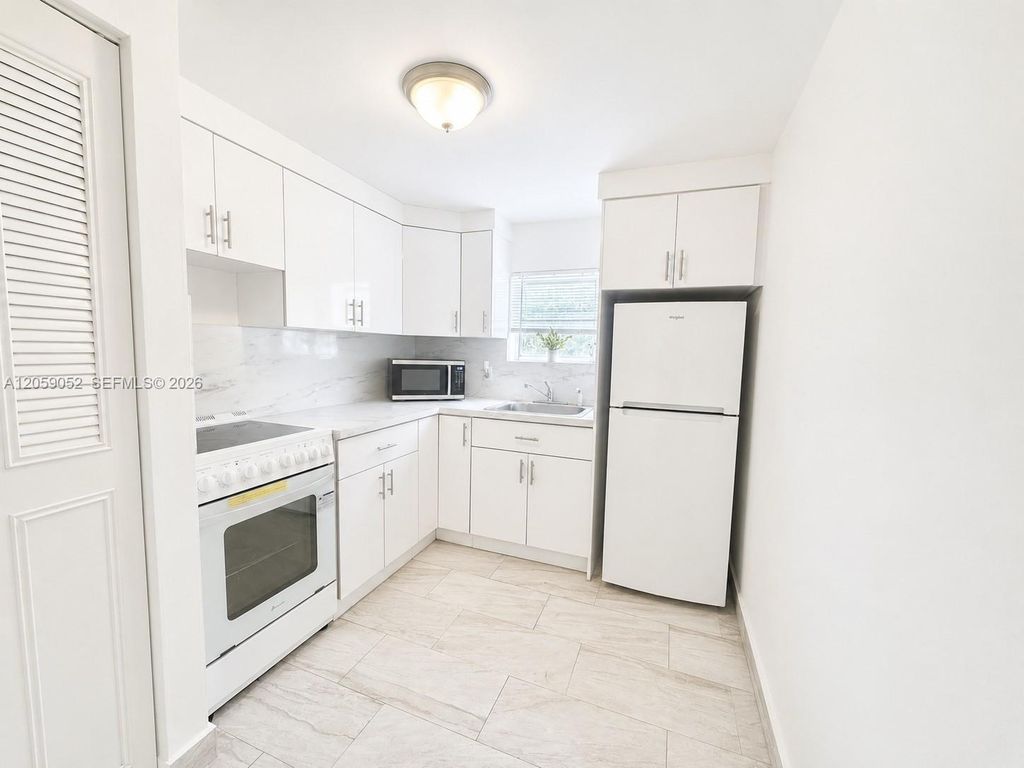 2519 Pierce St B, Hollywood, FL 33020