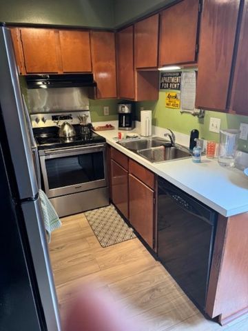 5311 Fleetwood Oaks Avenue 168, Dallas, TX 75235