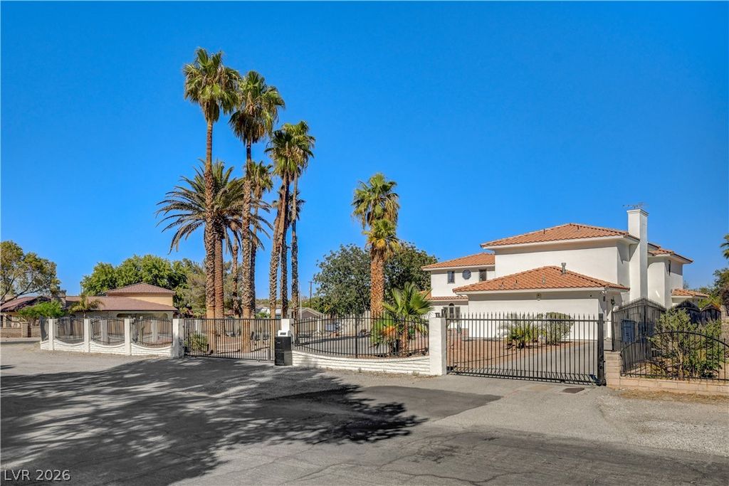Image 3 of property listing at 2920 El Camino Road, Las Vegas, NV 89146
