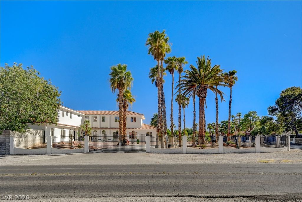 Image 4 of property listing at 2920 El Camino Road, Las Vegas, NV 89146
